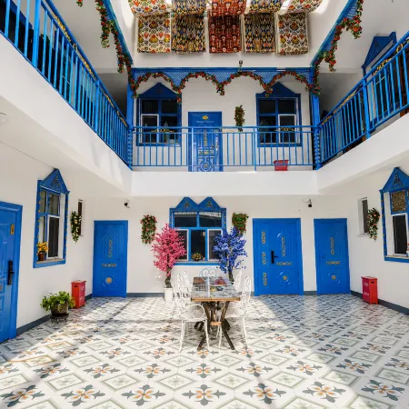 Xiangxiang Homestay (Yining Airport Railway Station)