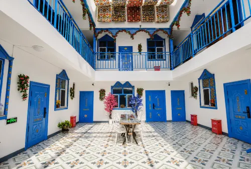Xiangxiang Homestay (Yining Airport Railway Station)