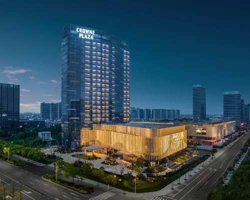 Crowne Plaza Shaoxing Binhai New Area Hotels in Shaoxing