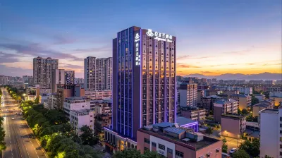 Magnotel Hotel (Ji'an People's Square Tianhong) Hotel a 