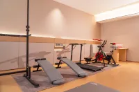 Yunfu Intercontinental Grand Hotel (Shangtawa Road Gerdeng Monastery)