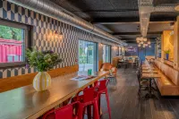 Eklo Hotels Lille - breakfast