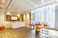 Urba Hotel (Tekes Bagua City Tai Chi Eye Ferris Wheel Branch)