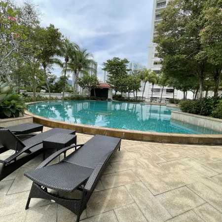 New Luxury SEAVIEW Suites Straits Quay Mall • Water Filter • Private Balcony • Bathtub