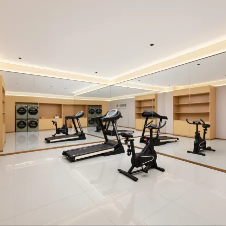 Elong Anyue Hotel (Lingwu Sports Center Comprehensive Gymnasium)