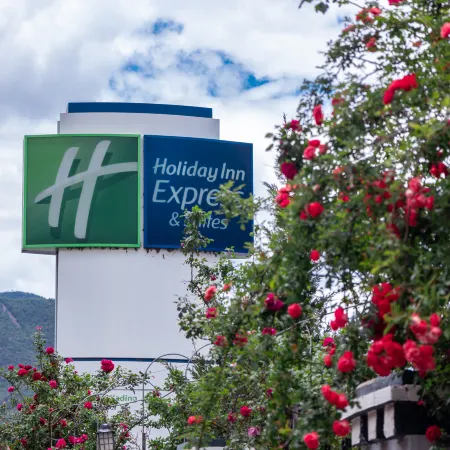 Holiday Inn Express DAOCHENG YADING by IHG