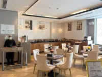 White Diamond Hotel Sari Hotel in zona Centro Commerciale Soccer Scene
