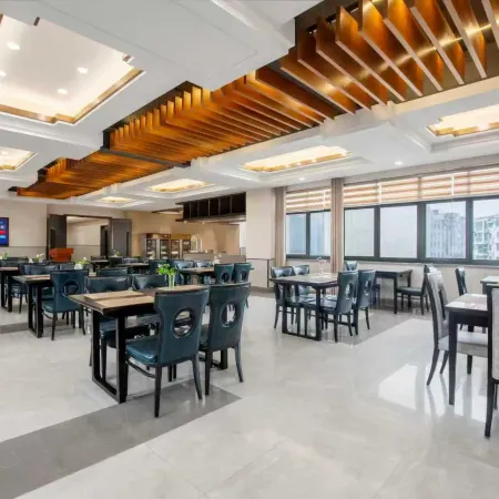 HuaYang International Hotel