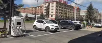 アルグン布里斯ホテル（哈撒爾広場博物館） - 駐車場