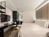 Lunaris Hotel Hotels near Siziwan