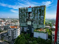 Ra Suites Simatupang - balcone