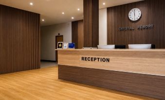 Crystal Resort Korat - Housity