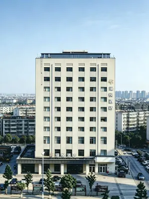 Jingyue Hotel (Zhuozhou East Station) - Parkplatz