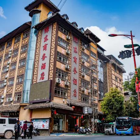Lvchun Green East Business Hotel