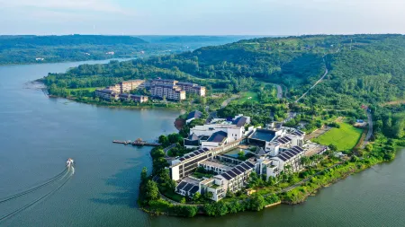 Jinling Resort Tianquan Lake