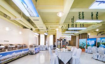 Vienna Hotel (Huizhou Zhongkai Chenjiang Avenue) - Housity