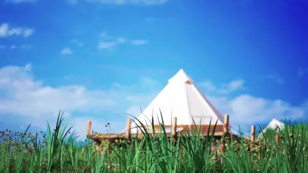 Qiaotou Lakeside Camping Base Отели в г. Шичжу-Туцзяский автономный уезд