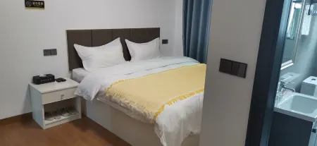 Fangyaxuan Homestay Отели в г. Пинюань