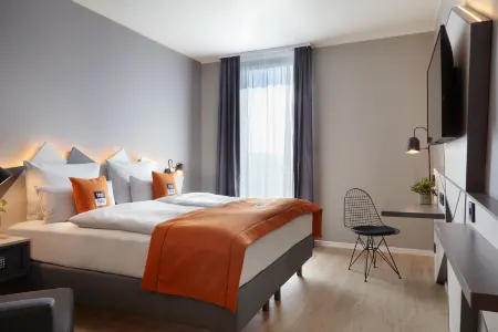 Holiday Inn - the niu, Hub Dusseldorf Messe Отели рядом с достопримечательностью «Императорский дворец в Кайзерсверте»
