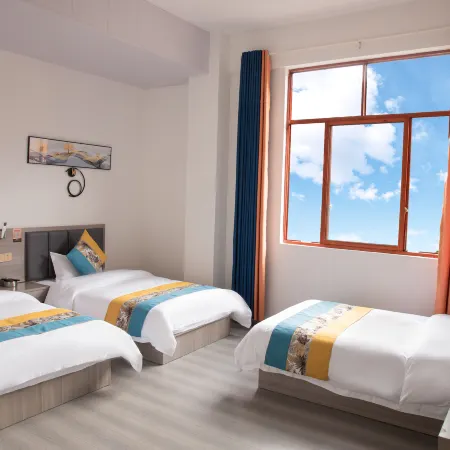 Batang Yueke Hotel
