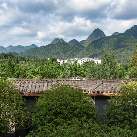 Qingsu Huajian (Libo Xiaoqikong East Gate Branch)