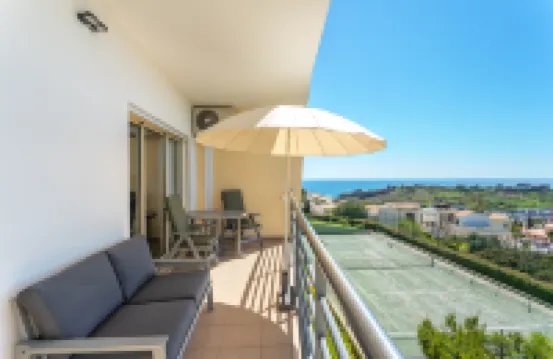 BnB Homes Ocean View Apartment with relax Terrace, 2 Swimming pools & Tennis court