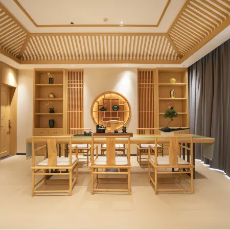 Rayzen hotel