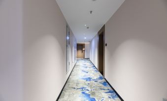 Yunbo Qingju Smart Hotel (Linyi Yinquan Mansion)