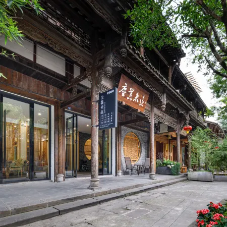 Dust and Hustle Weiyuan Designer Zen Homestay (Chongzhou Jiezi Ancient Town Branch)