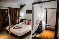 Blue Bay Resort - Access to Pool and Beach-Phuket & Krabi - balcony
