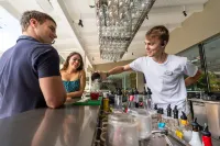 Novotel Cairns Oasis Resort - Quầy bar