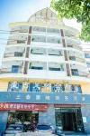 Qiongzhong Santaiyuanlong Business Hotel