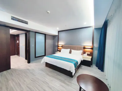 Wanghao Hotel (Nanling County Wannan Mall)