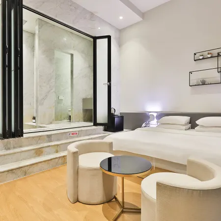 Brown dot Hotel Samsan