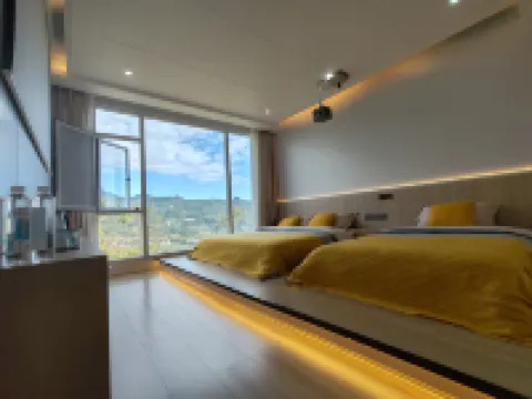 Enshi Canyon Zhuwai Tingfeng Homestay