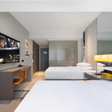 Four Seasons Yijing Hotel (Jinhua High-speed Railway Station Yintai City Branch)