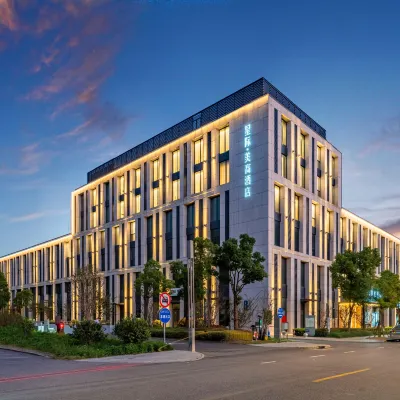 Interstellar Mei Gao Hotel Hotels near Luchaogang Railway Station