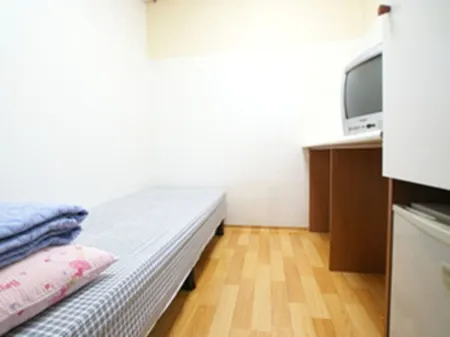 E Livingtel