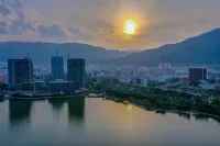 Building 1, Fuhui Yulan Bay Block 1, Huili Road, Industrial Avenue, Lin'an Town, Jianshui County