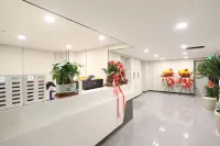 Cayton E-sports Hotel