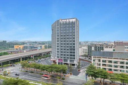 Foshan Jifeng International Hotel Отели рядом со станцией Foshan West Railway Station