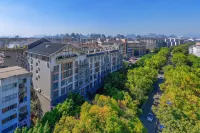 A thousand purple and red roof garden hotel (Guilin Liangjiang Sihu Scenic Area) Hotels near Guilin Medical University Public Health College