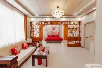 Huarui Hotel Hotels in Yakeshi