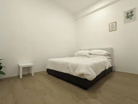 Al-Villa @ Jalan Sultan Ismail Отели рядом с достопримечательностью «Istana Maziah»