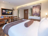 James Joyce Coffetel Hotel (Beijing Capital Children's Research Institute Chaoyangmen) Hotels near Ritan Park