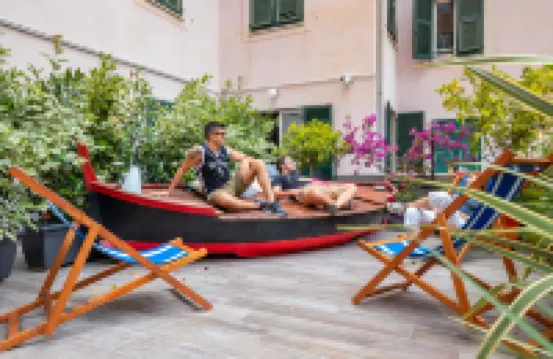 โรงแรมบริทาเนีย