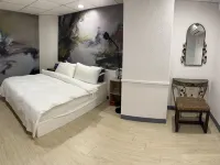 ARTHOME HOTEL Hotels near Cihou Lighthouse