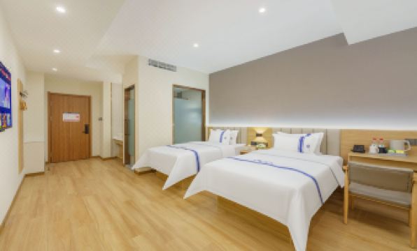 Tuyue Hotel (Dalian North Railway Station)