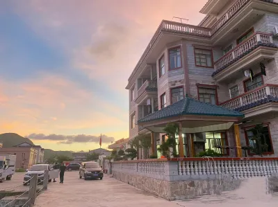 HaiYunJian Bed and Breakfast Hotels in Shangchuan Island