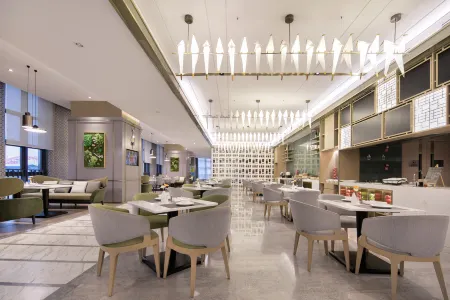 Grand Skylight Reading Hotel (Ganzhou Vientiane City Central Park Store) Отели рядом с достопримечательностью «Jiangxi University of Science and Technology Applied Science College»